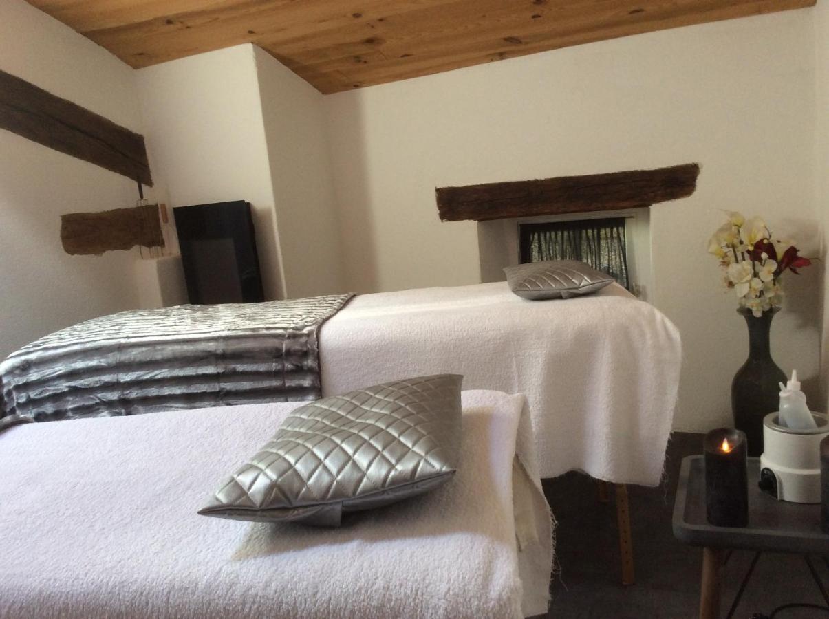 Le Clos Pastel Chambres D'Hotes & Gite Virac Exterior photo