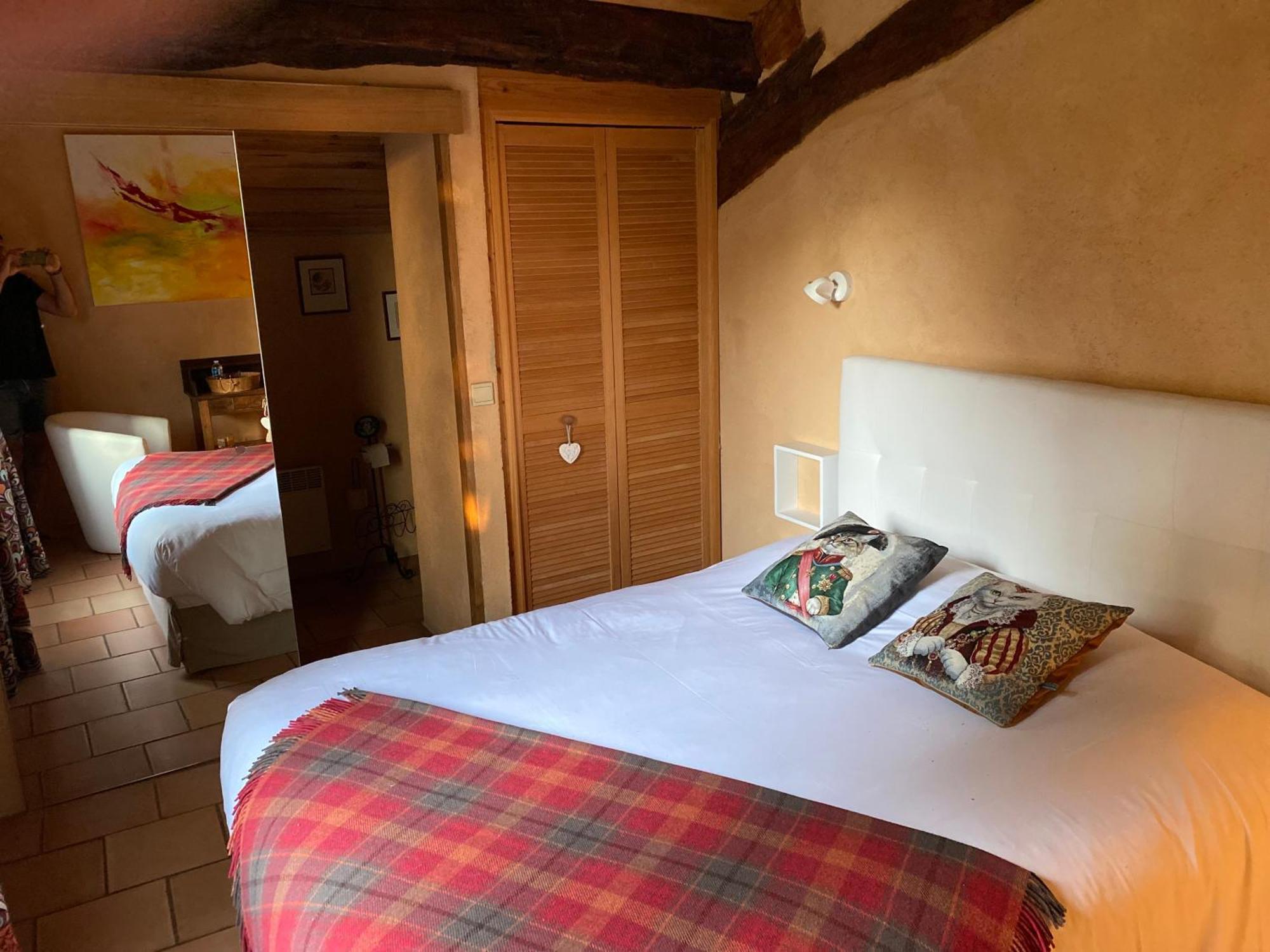 Le Clos Pastel Chambres D'Hotes & Gite Virac Exterior photo